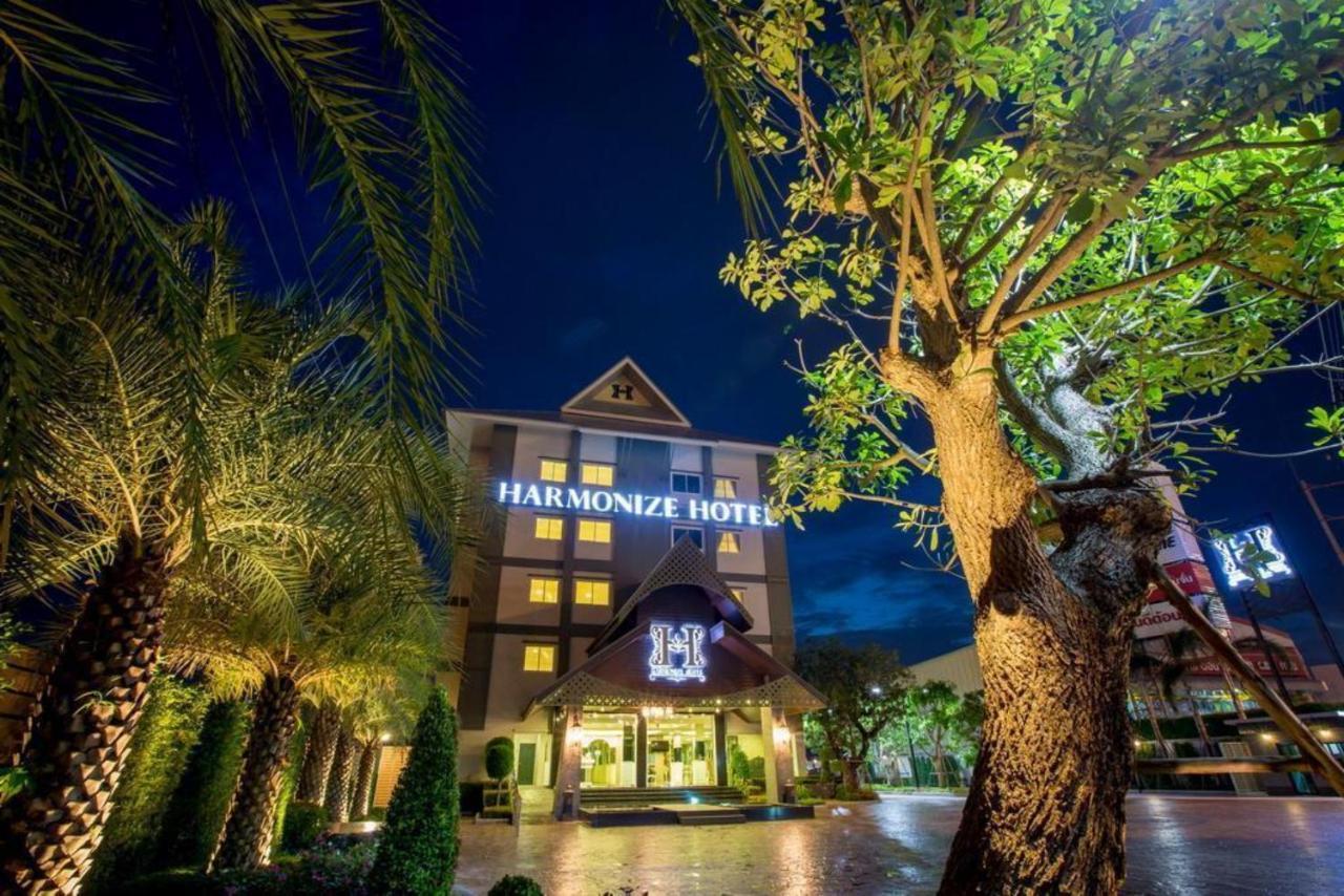 Harmonize Hotel- Sha Extra Plus Chiang Mai Exterior foto